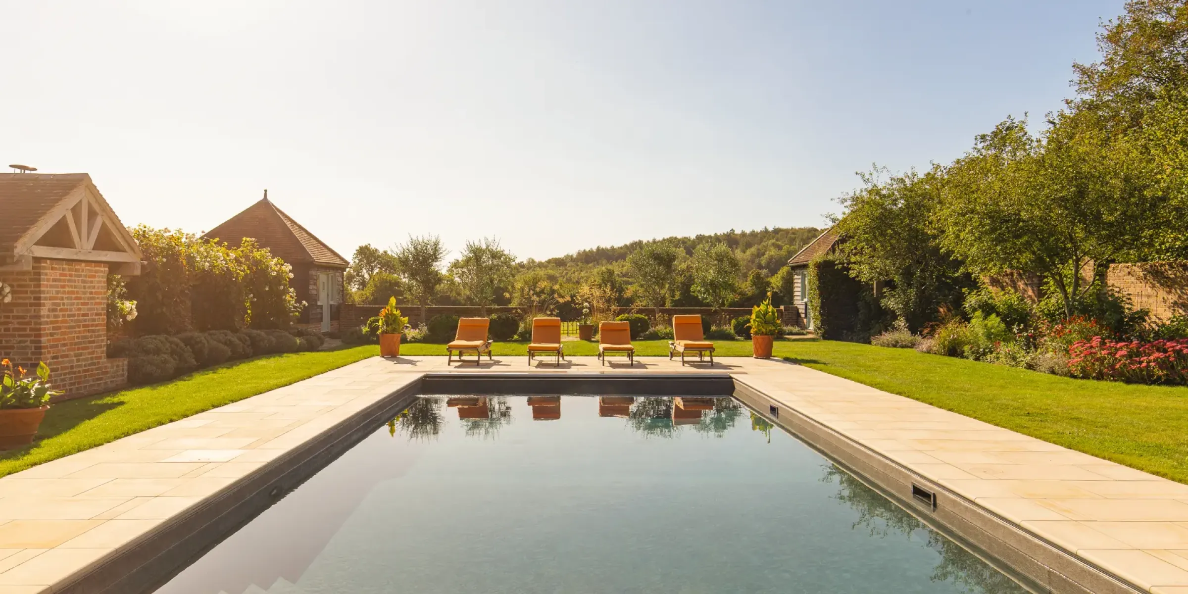 pool-home